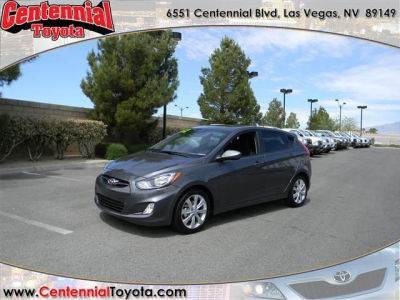 2012 Hyundai Accent  SE
