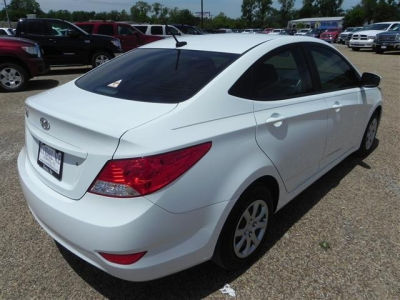 2013 Hyundai Accent  GLS