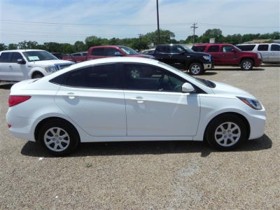 2013 Hyundai Accent  GLS