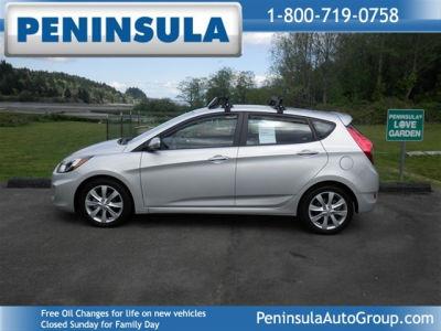 2012 Hyundai Accent  SE