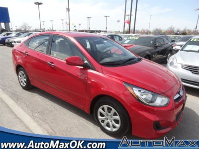2012 Hyundai Accent  GLS