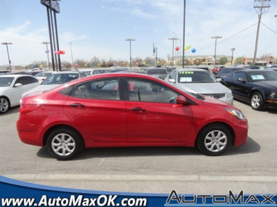 2012 Hyundai Accent  GLS