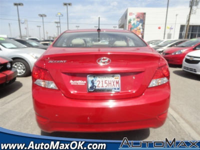 2012 Hyundai Accent  GLS