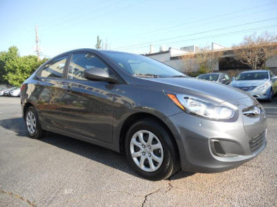 2012 Hyundai Accent  GLS