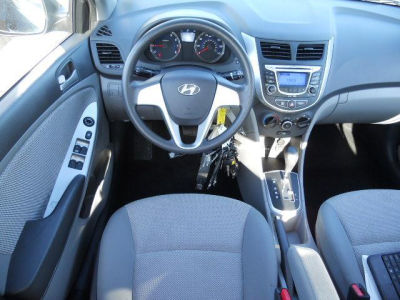 2012 Hyundai Accent  GLS