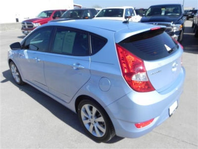 2012 Hyundai Accent  SE