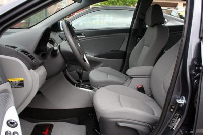 2012 Hyundai Accent GLS