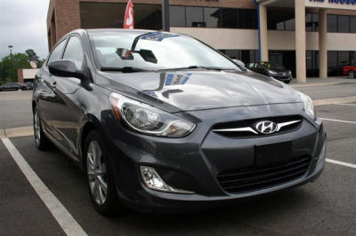 2012 Hyundai Accent GLS