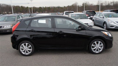 2013 Hyundai Accent GS