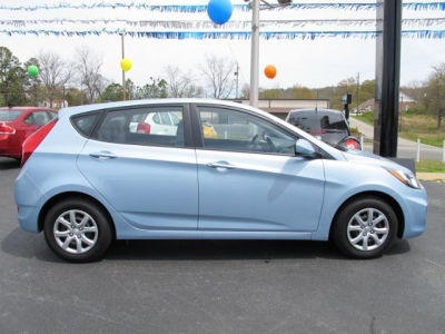 2012 Hyundai Accent GS