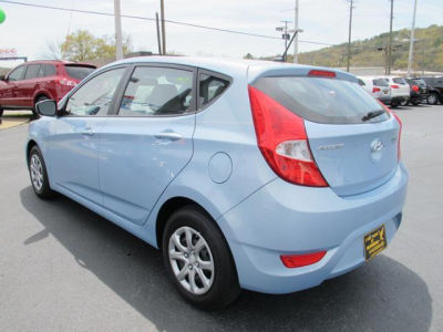 2012 Hyundai Accent GS
