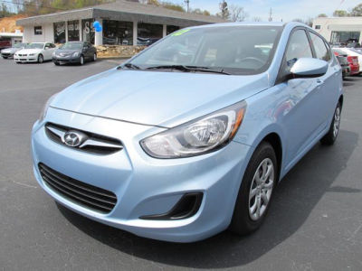 2012 Hyundai Accent GS