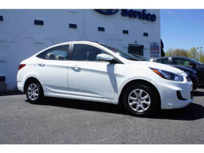 2013 Hyundai Accent  GLS