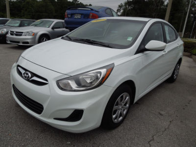 2012 Hyundai Accent  GLS