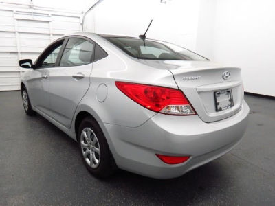2012 Hyundai Accent  GLS