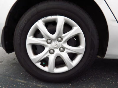 2012 Hyundai Accent  GLS