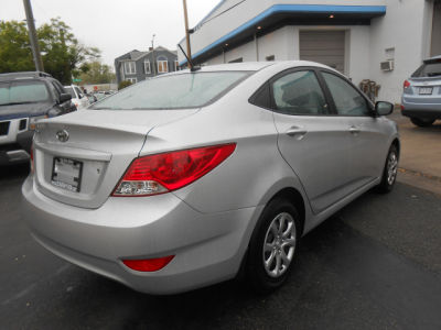 2013 Hyundai Accent  GLS