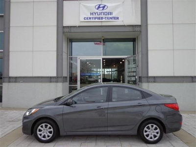 2012 Hyundai Accent GLS