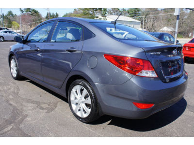 2012 Hyundai Accent  GLS