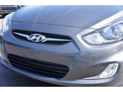 2012 Hyundai Accent  GLS