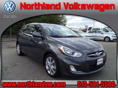 2012 Hyundai Accent  SE