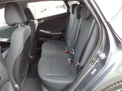 2012 Hyundai Accent SE