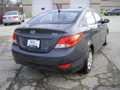2012 Hyundai Accent  GLS