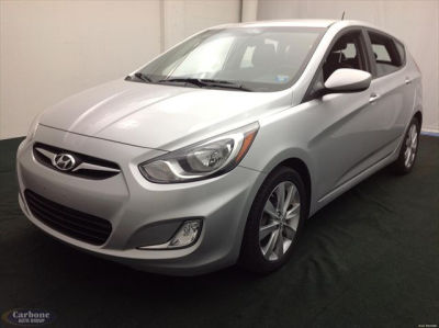 2012 Hyundai Accent  SE