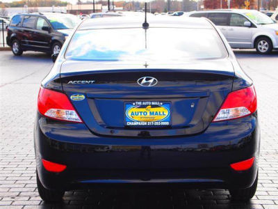 2012 Hyundai Accent GLS