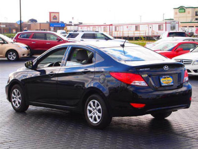 2012 Hyundai Accent GLS