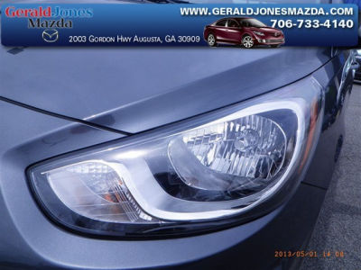 2012 Hyundai Accent  GLS
