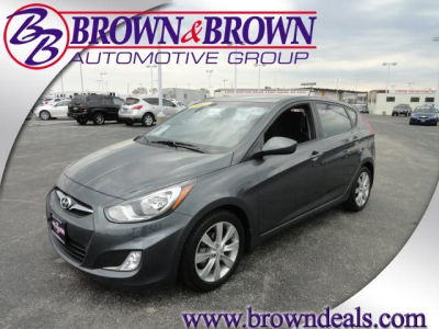 2012 Hyundai Accent  SE