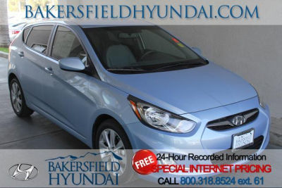 2012 Hyundai Accent  SE
