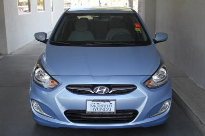 2012 Hyundai Accent SE