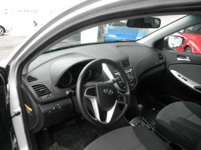 2012 Hyundai Accent  GS