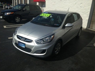 2012 Hyundai Accent  GS