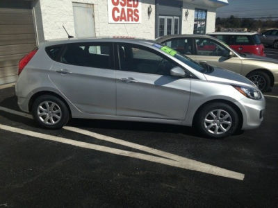 2012 Hyundai Accent  GS