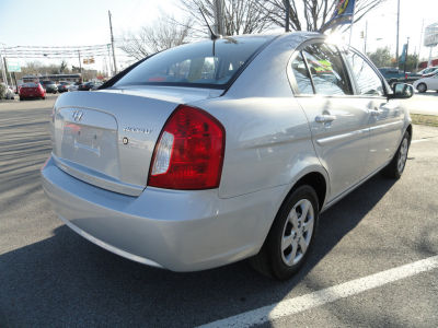 2011 Hyundai Accent  GLS