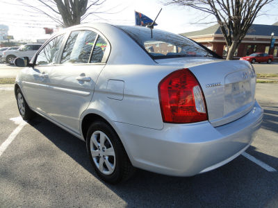 2011 Hyundai Accent  GLS