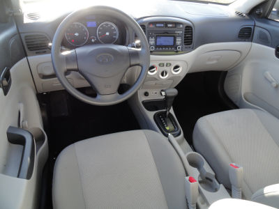 2011 Hyundai Accent  GLS