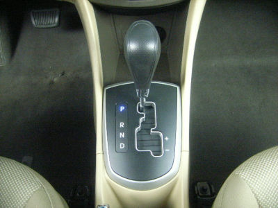 2012 Hyundai Accent  GLS