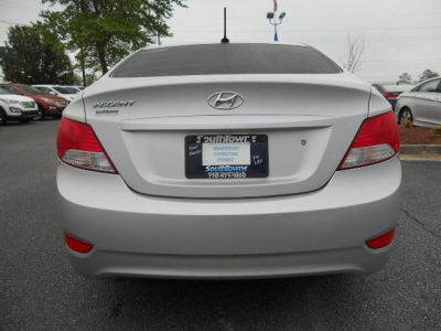 2012 Hyundai Accent  GLS