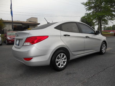 2012 Hyundai Accent  GLS