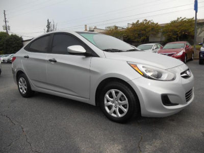2012 Hyundai Accent  GLS