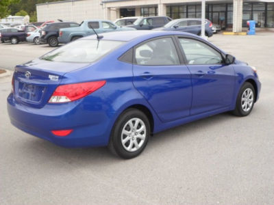 2012 Hyundai Accent  GLS