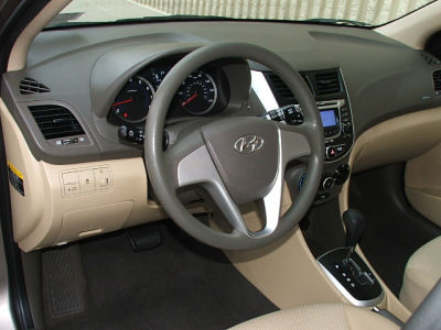 2012 Hyundai Accent  GLS