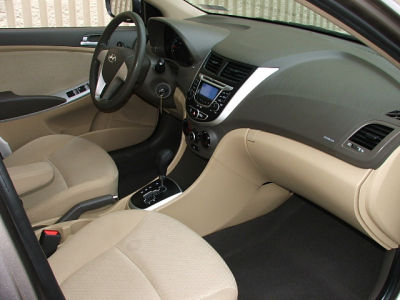 2012 Hyundai Accent  GLS