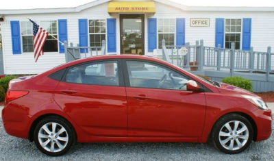 2012 Hyundai Accent  GLS