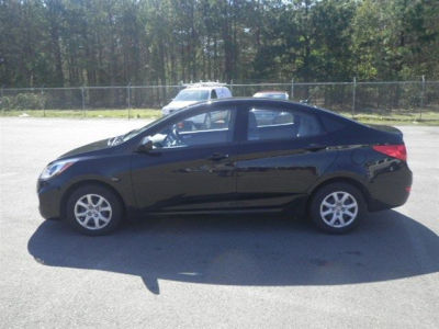2012 Hyundai Accent  GLS
