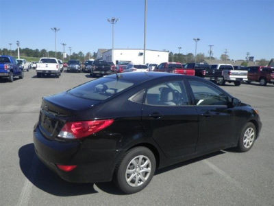 2012 Hyundai Accent  GLS